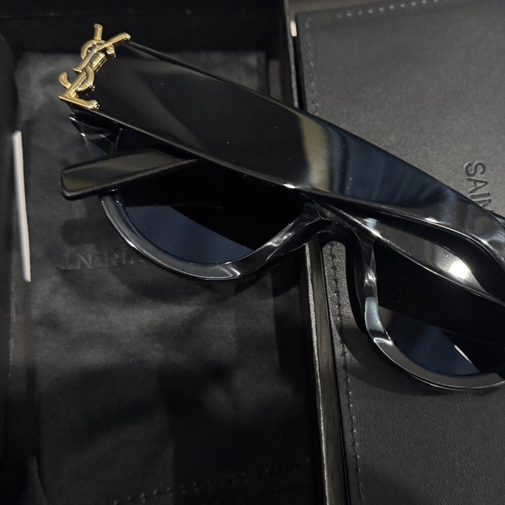 Yves Saint Laurent Black Sunglasses - Picture 3 of 13